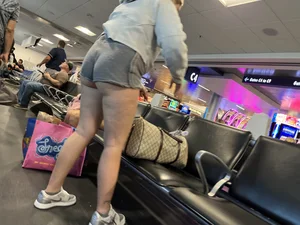 Groots Cheek Series 2