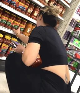 Asian milf perfect round ass in yoga pants and top long creep