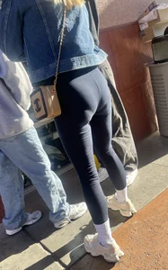 New years shopping, lots of sexy women in tight leggings