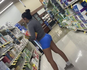 Maybe the hottest college girl I’ve capped … amazing ass