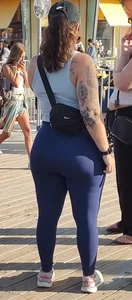 Big Ass on Pregnant Chick