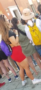 Big peach in shorts leggings, cute white girl