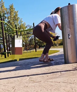 Blonde Fit Mommy - Big Cameltoe (OC)