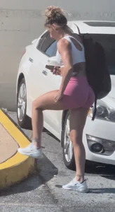 Sexy gym girl in pink shorts (venus mound)