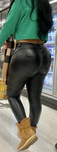 Fierce lady in leather bottoms‼️