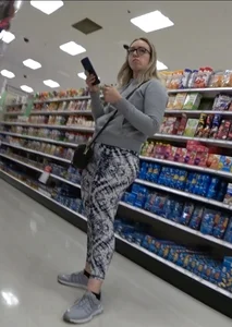 Pawg with a chunky ass