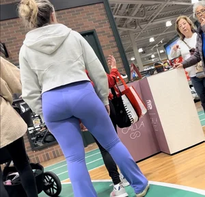 Fat Ass Booty VPL in Purple Leggings