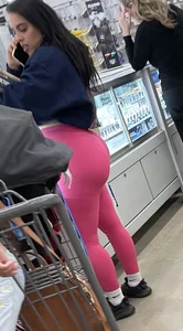 Latina booty in pink leggings. (OC)