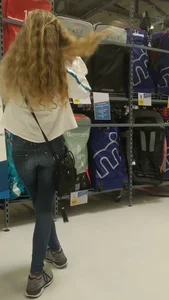 Small Ass / Skinny Legs / Tight Jeans