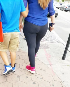 Chubby Mature Milf in Black Tights on the Street Big Ass Closeup
