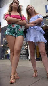 Thick legs in short shorts (NOT OC)