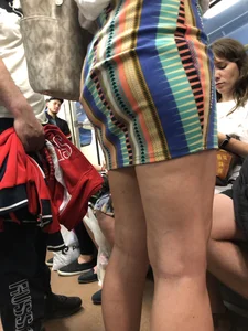 Stocky Milf in Sandals and Short Skirt Subway Train Creepshots