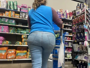 Public Beauties Series | Big BBW VPL on Latina Ass