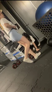 Super hot redhead with an amazing ass🤤