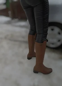 Hot ass in tight leather pants, creepshots at the supermarket and on the street