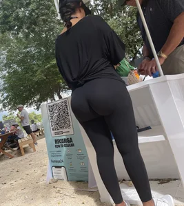The Best Ass EVER ! 10/10 (OC) NUTBUSTER
