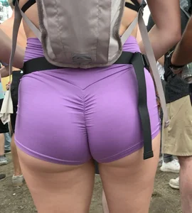 Spandex Short Heaven: Brunette in black, blonde in purple, booty cousins