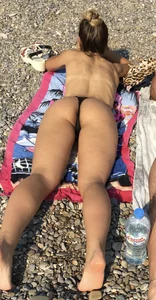 Hot girls chilling at the beach hot creepshots collection