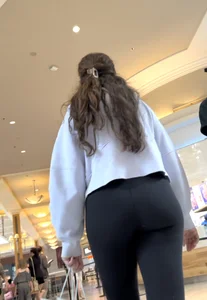 Shapely Booty Wavy Brunette in Black Leggings (OC)