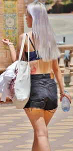 I went on holiday and saw A LOT of VERY hot women