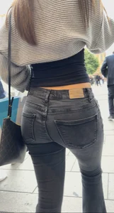 Perfect Jeans, Perfect Girl [oc]