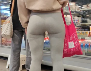 Amazing GREY leggings ass in shopping