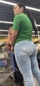 Hottest Latina Miami MILF  VPL in Tight Jeans (MEGAPOST)