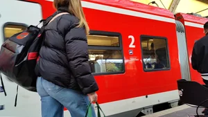 Tight Jeans at the Trainstation + Bending Over
