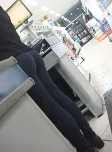 Pet shop cashier