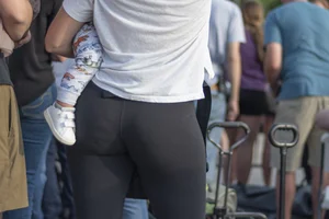 Milf in black leggings