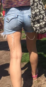 Milf booty in denim shorts
