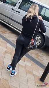 Blonde teen’s juicy booty in wet look leggings!