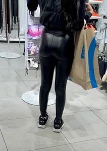 Hottest bubble ass in shiny black leggings