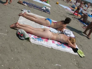 Candid beach and bikini babes