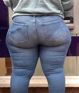 Wide hips Ebony standing in line