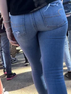 Blonde with nice ass in tight jeans (OC)