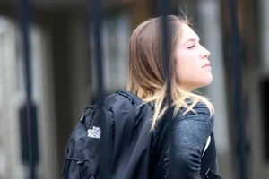 Sexy college babe walking in leggings with a nice ass