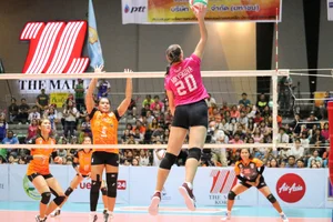 Thai candid volleyball girls