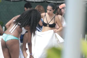 Candid Florida beach and bikini girls