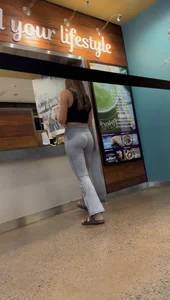 Tight Latina in yogas / Not OC