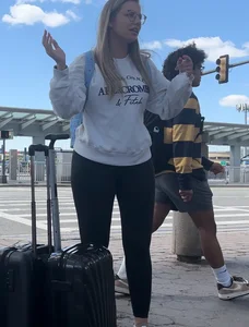 Tall European big bubbly ass ( OC , Airport Series )