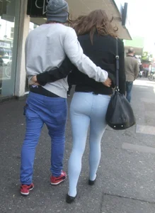 Girl in tight jeggings with vpl