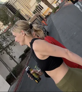 Green Leggings White Chick(OC)