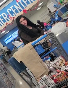 Mexican MILF with fantastic BBL (OC)