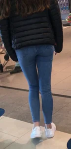 Tiny supermarket ass