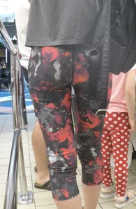 Skinny leggings in the store