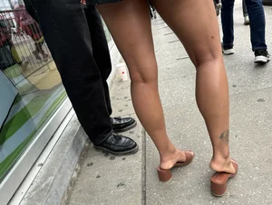 Hot Asian Girl Sexy Legs in Dress