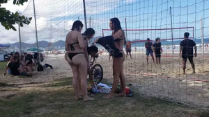 Brazillian beach creepshots, huge gallery of candid girls in swimsuits