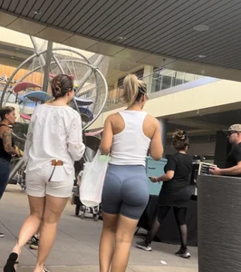 Unbelievably perfect ass on this Persian baddie at farmers market (OC)