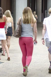 Thick blonde with a nice ass in pink leggings